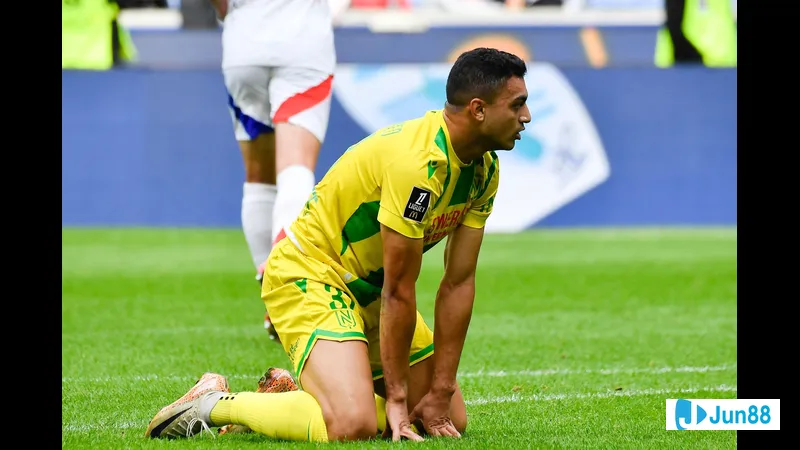 Cầu thủ của Nantes tạo ra cơ hội ghi bàn trước Metz trong trận đấu sôi động